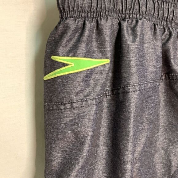 Speedo NWOT Marina Gray Lime Green 20” Swim Trunks Size L - Picture 10 of 14